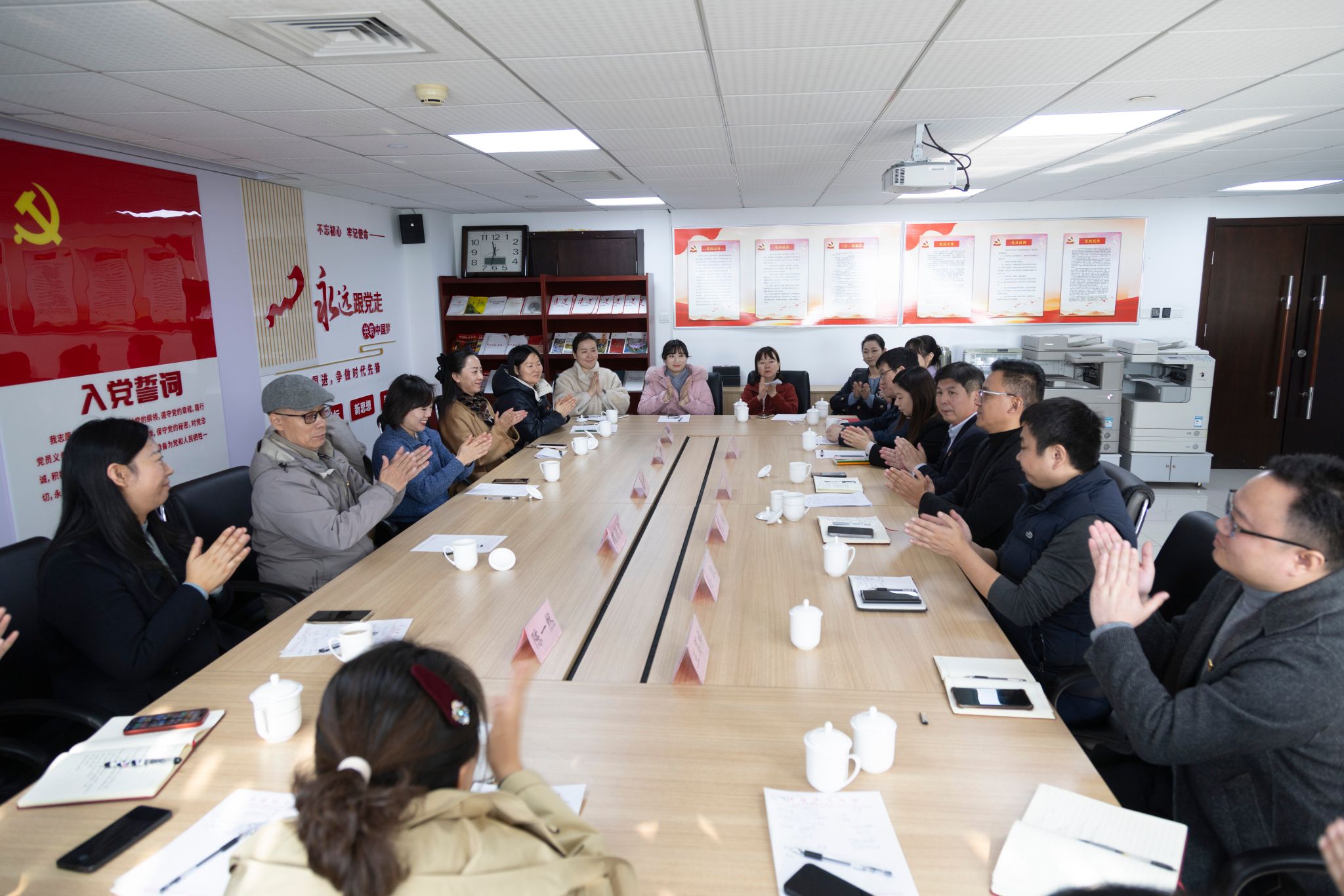 藝心向黨 文化互鑒——國(guó)際藝術(shù)交流學(xué)院與濟(jì)南市文化館攜手開(kāi)展黨建共建暨文化藝術(shù)交流活動(dòng)